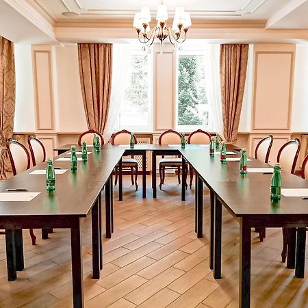 Honour And Grace Hotel Jachymov Exterior photo