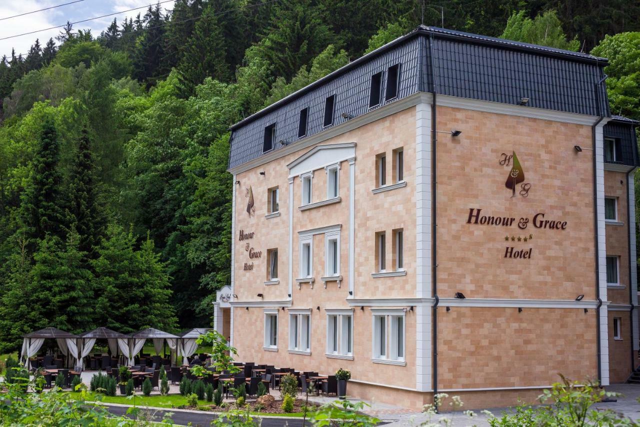 Honour And Grace Hotel Jachymov Exterior photo